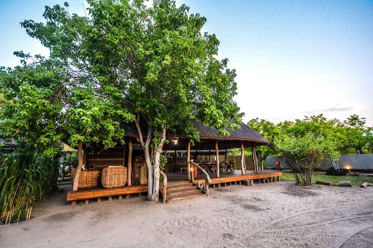 African Excursions Guest House Khwai Exteriör bild