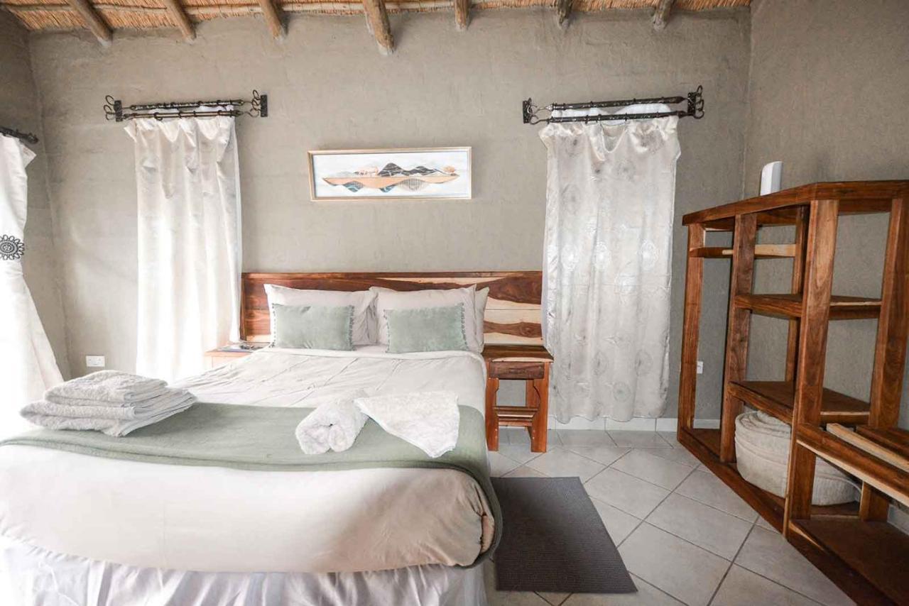 African Excursions Guest House Khwai Exteriör bild