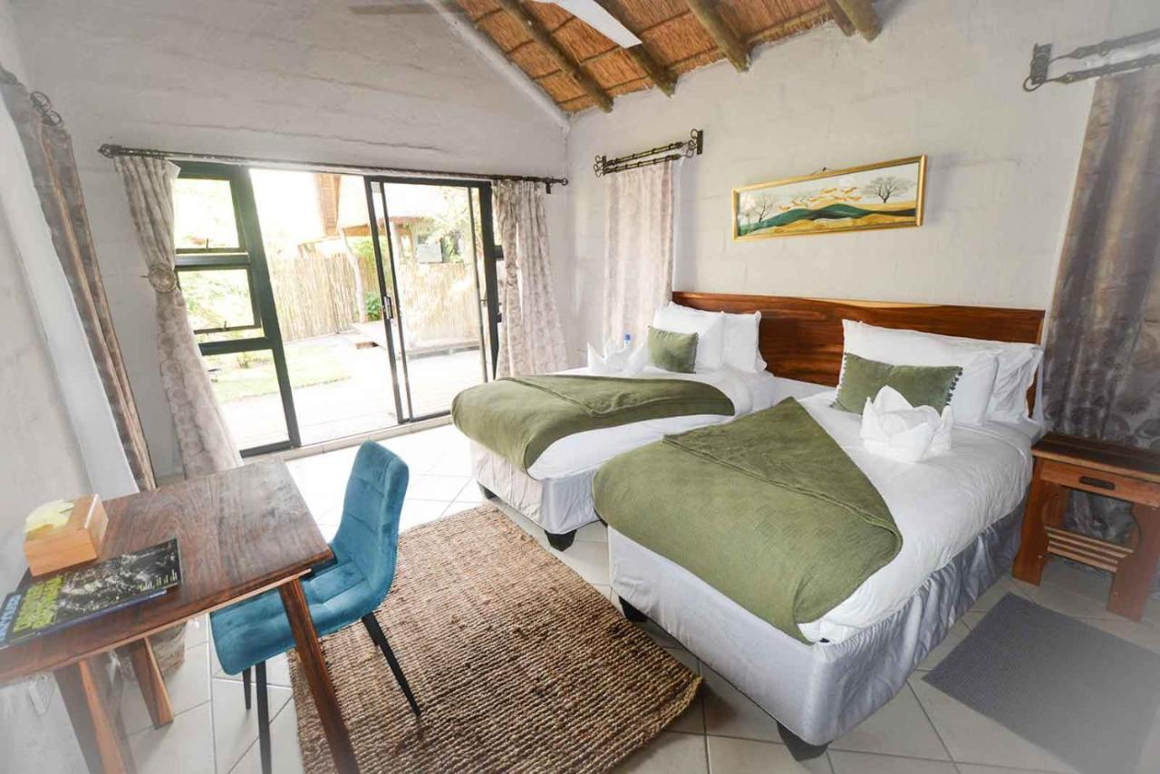 African Excursions Guest House Khwai Exteriör bild