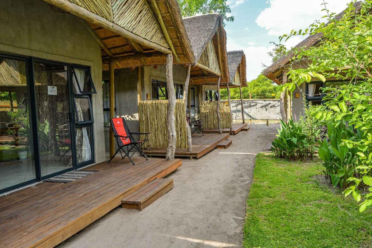 African Excursions Guest House Khwai Exteriör bild