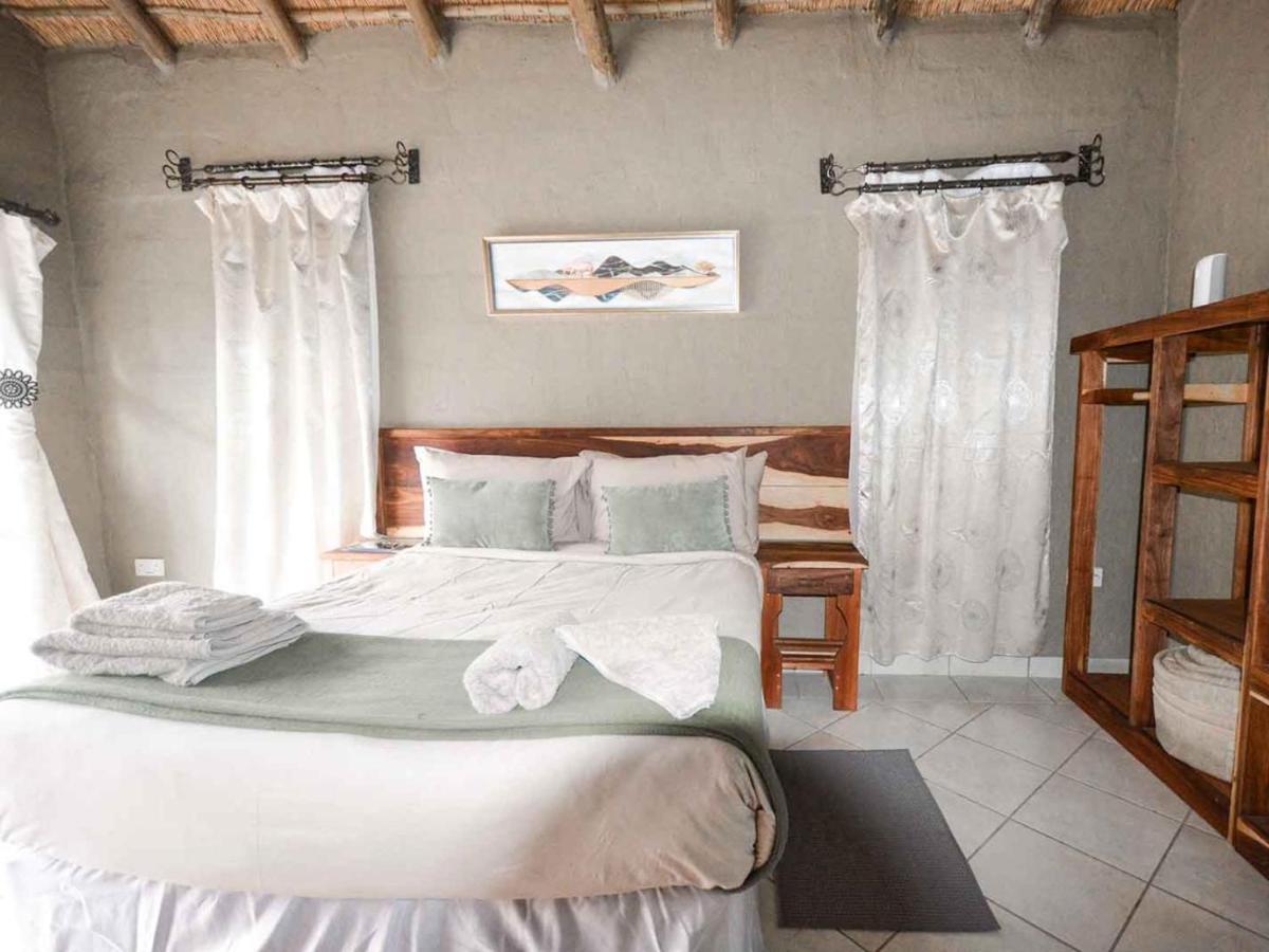 African Excursions Guest House Khwai Exteriör bild