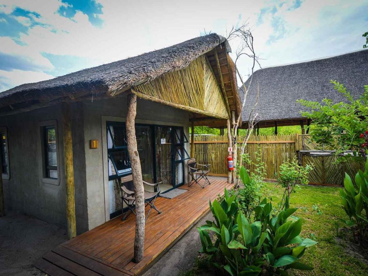 African Excursions Guest House Khwai Exteriör bild
